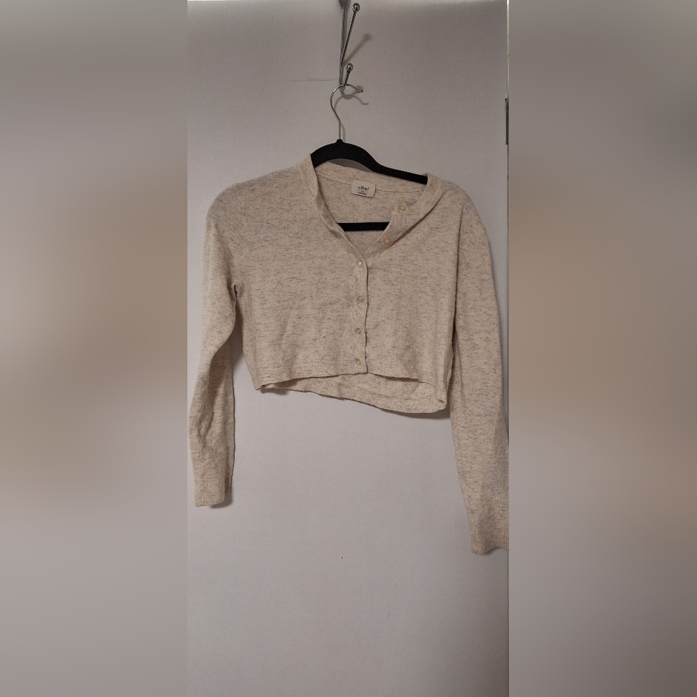 Wilfred xs sweater
